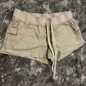 Almost Famous Tan Cargo Shorts Mid-Rise Cotton